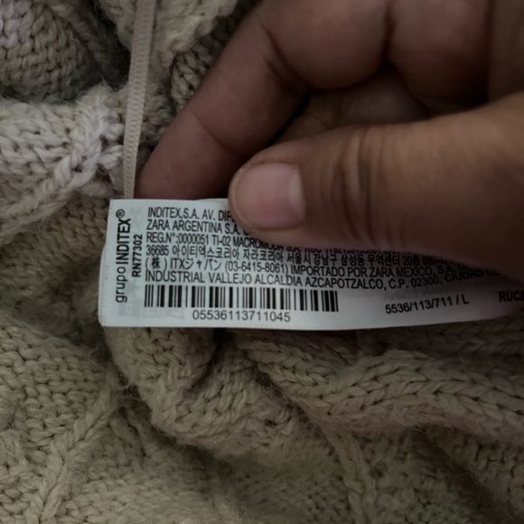 Zara Cream Cable Knit Turtleneck Sweater - Picture 5 of 6